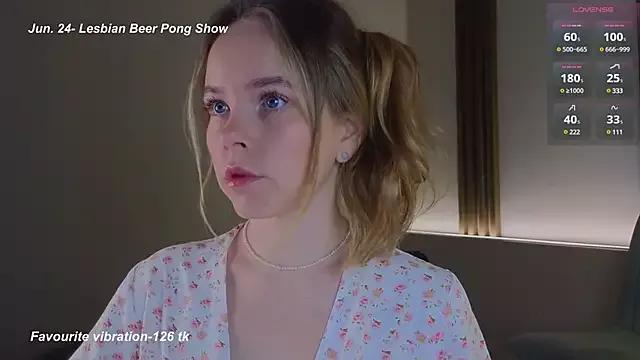 milly_shy from StripChat is Freechat