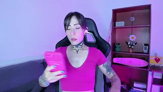 millyInk from StripChat is Freechat
