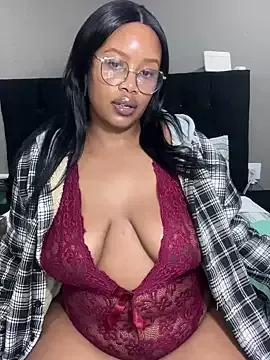 MimiCurves from StripChat