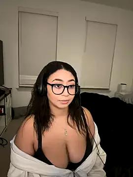 minha_baby from StripChat is Freechat