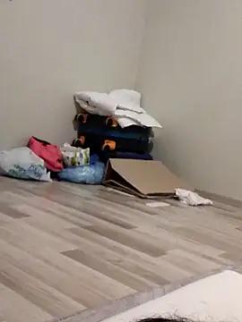 minikkiz from StripChat