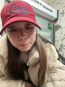 Minnie-66 from StripChat
