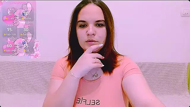 Minnie_Ella from StripChat