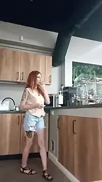 MinnieDrew from StripChat