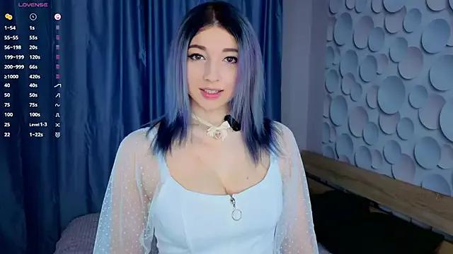 MinnieHiness from StripChat is Freechat