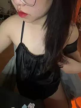 Miraa_22 webcams show profile image 