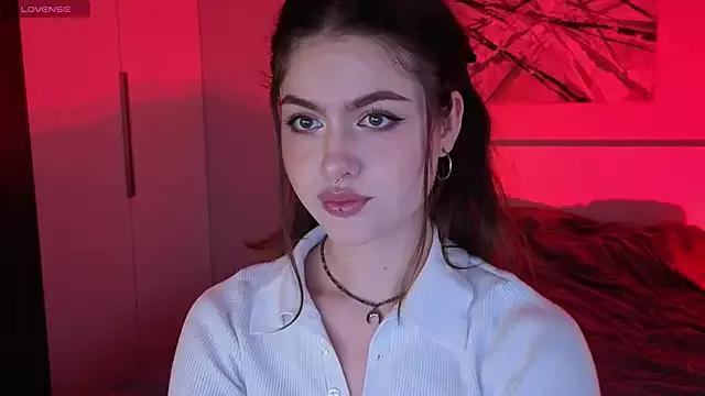 Miraa_Belle from StripChat is Freechat