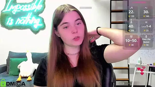 Discover our girls online shows and discover the company of countless livestreamers, with stunning shapes, sex toys and more.