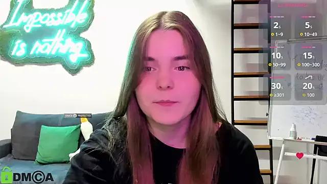 MiraaBloom from StripChat is Freechat