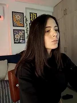 mishelkrave_ from StripChat is Freechat