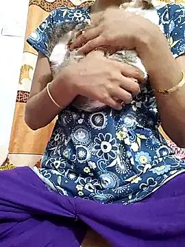 miss-amelia9 from StripChat