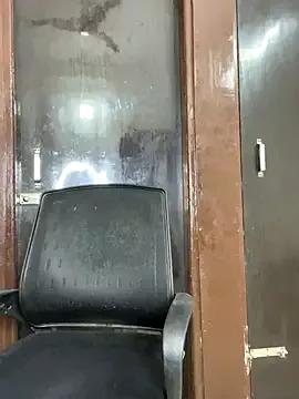 Miss-Ayraa from StripChat is Freechat