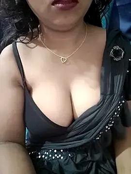 Miss-oly from StripChat