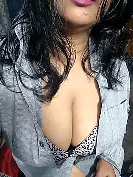 miss_cherry17 from StripChat is Freechat
