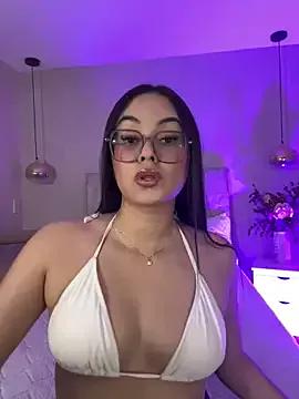 miss_elissa11 from StripChat