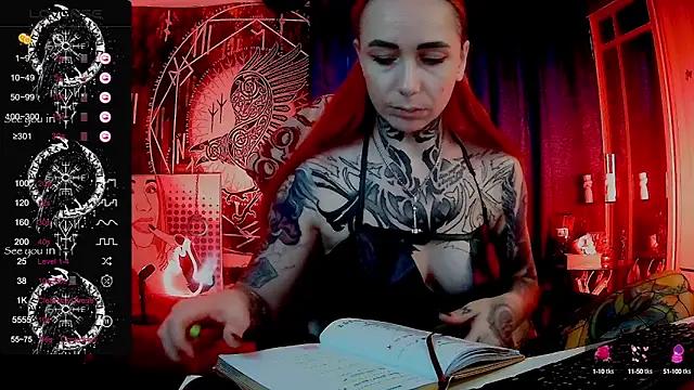 Discover our girls online shows and discover the company of countless livestreamers, with stunning shapes, sex toys and more.