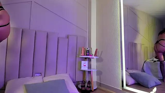 Miss_Jhelena from StripChat