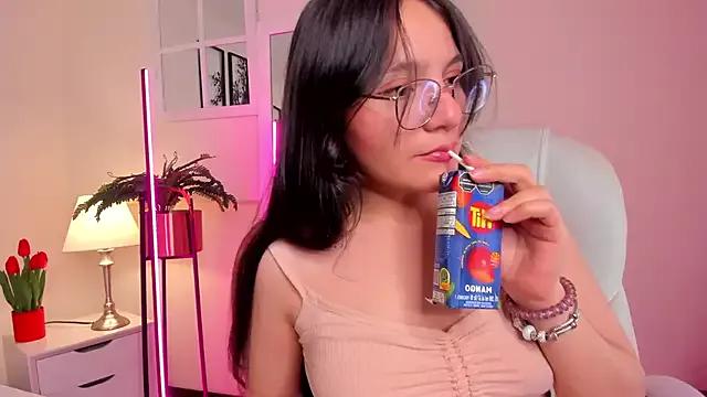 miss_oliviia from StripChat