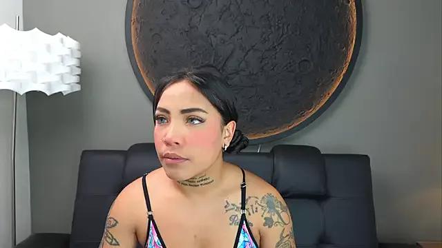 miss_vaiolette from StripChat