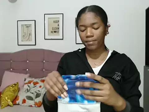 MISSANDRE4 from StripChat
