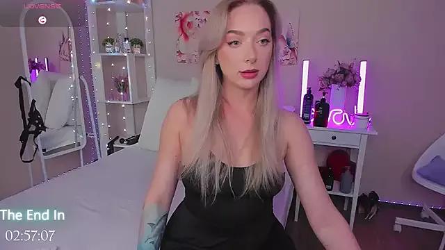 MissLisaX from StripChat