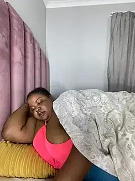 MissLola27 from StripChat