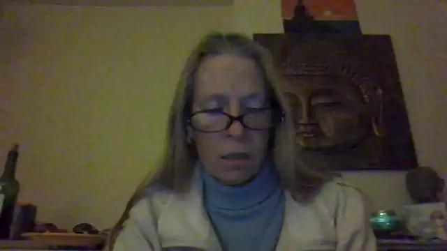 MISSLOTUS75 from StripChat
