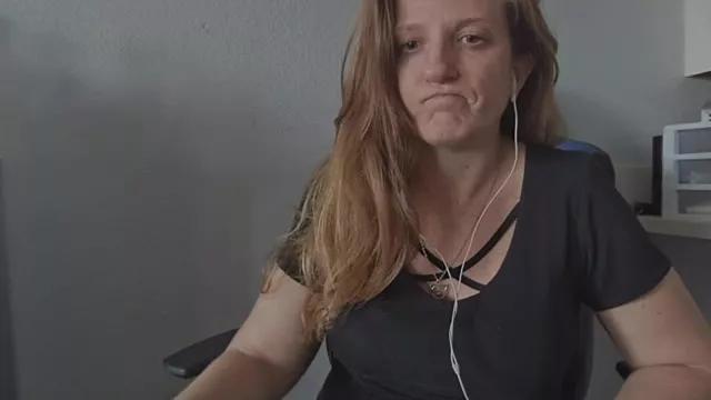MissMera from StripChat