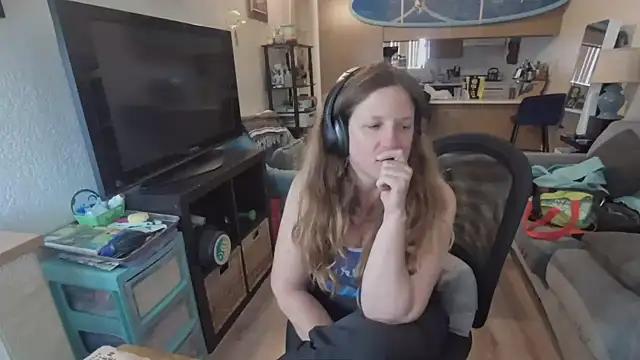 MissMera from StripChat