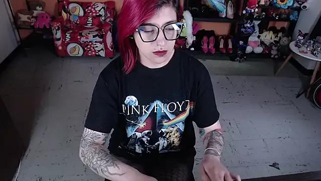 MissMiia2 from StripChat