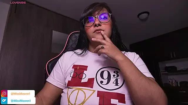 MissMoonn1 webcams show profile image 