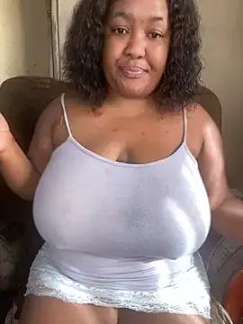 Missmoox24 from StripChat