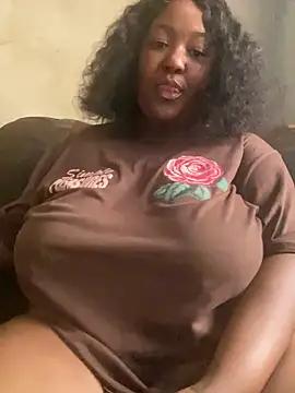 Missmoox24 from StripChat