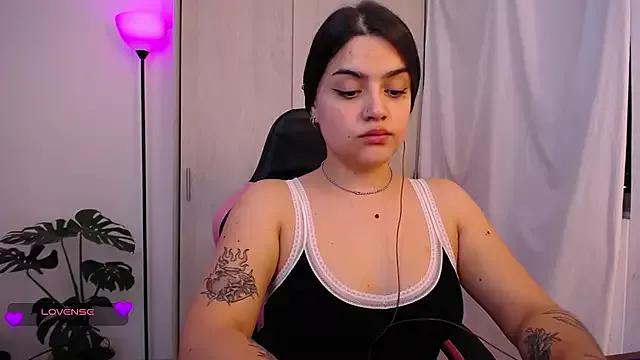 MissPuchi from StripChat