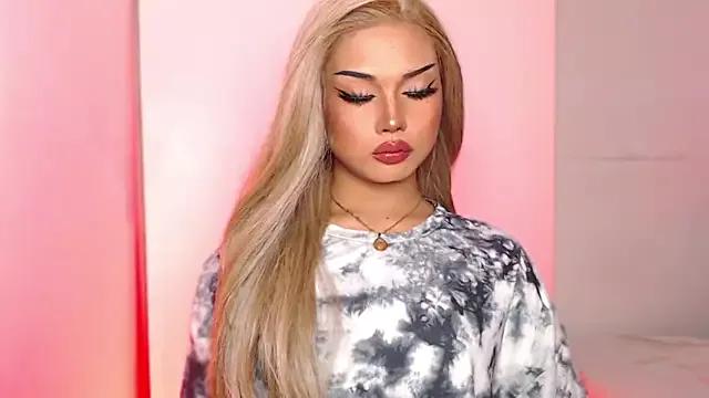 MissRumi_Hunter from StripChat is Freechat