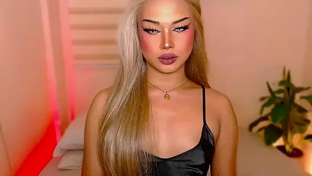 MissRumi_Hunter from StripChat is Freechat