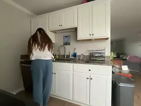 MissSwitch from StripChat is Freechat