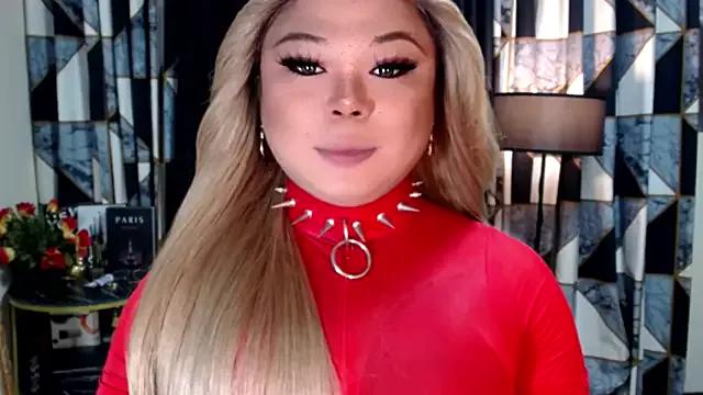 Mistress_CassieXX from StripChat is Freechat