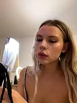 MistressMommyKate from StripChat is Freechat