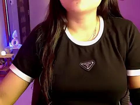Mitikaa from StripChat
