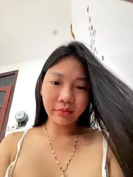 Miumieu from StripChat