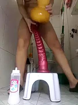 Miumiu268 from StripChat