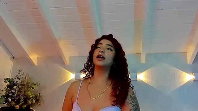 MizzHell from StripChat