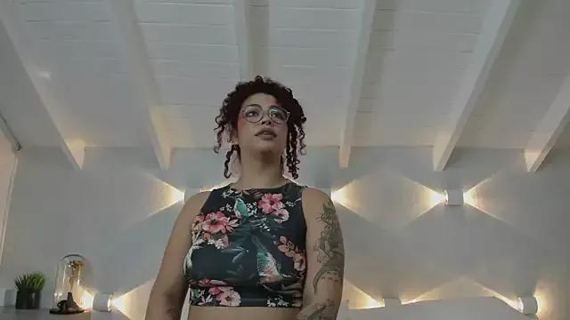 MizzHell from StripChat