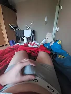 Photos of MlodyDres from StripChat is Freechat