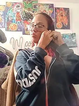 MmarceE from StripChat