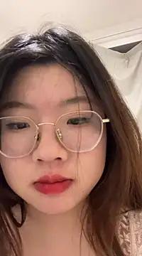 mmmyin20 from StripChat