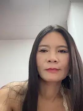 Moli- webcams show profile image 