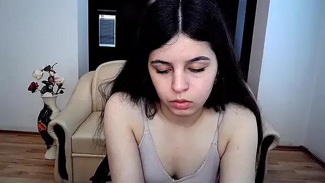 Molly_Owens from StripChat