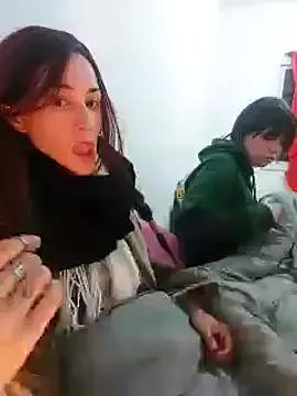 molly_pop from StripChat